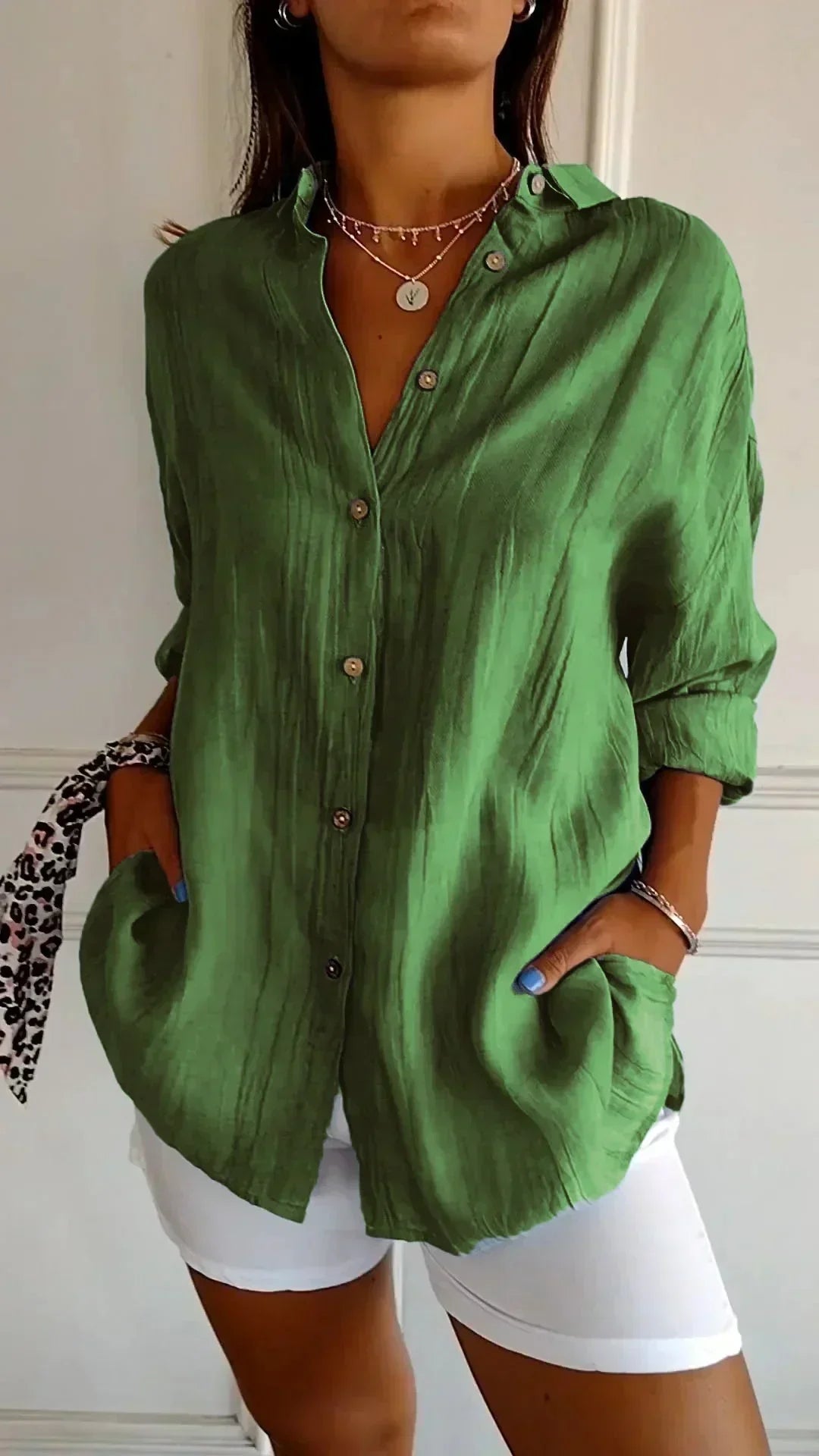 KAIA – BLUSA DE ALTA CALIDAD