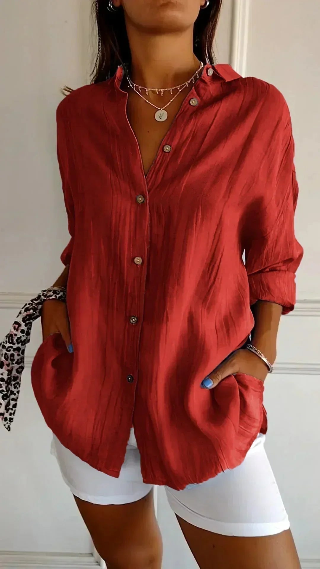 KAIA – BLUSA DE ALTA CALIDAD