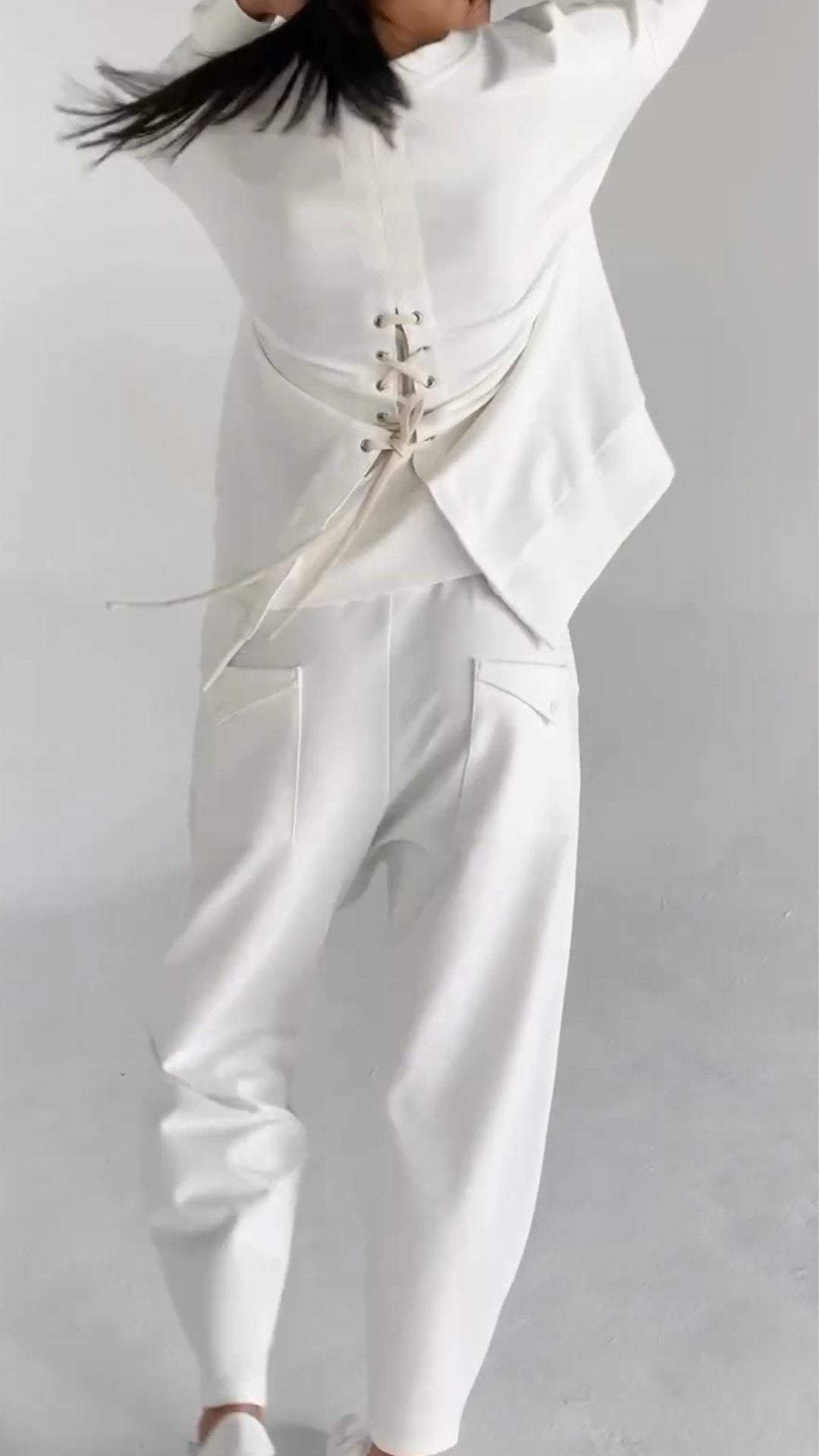 Lotte | Conjunto de Dos Piezas con Cuello Redondo y Mangas Largas