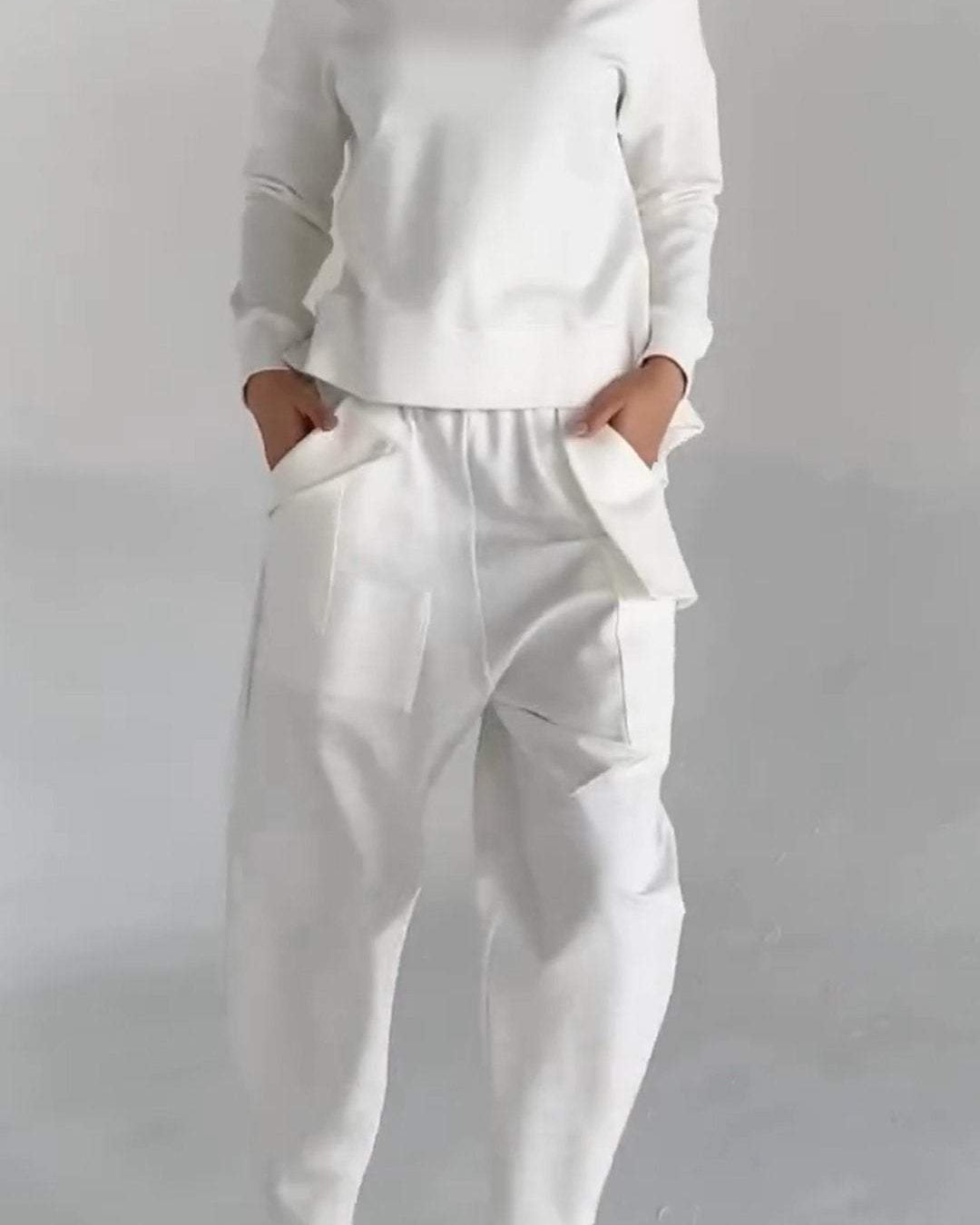 Lotte | Conjunto de Dos Piezas con Cuello Redondo y Mangas Largas