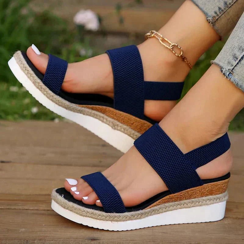 Virela | Sandalias de plataforma para mujer con tiras anchas acolchadas | Confort