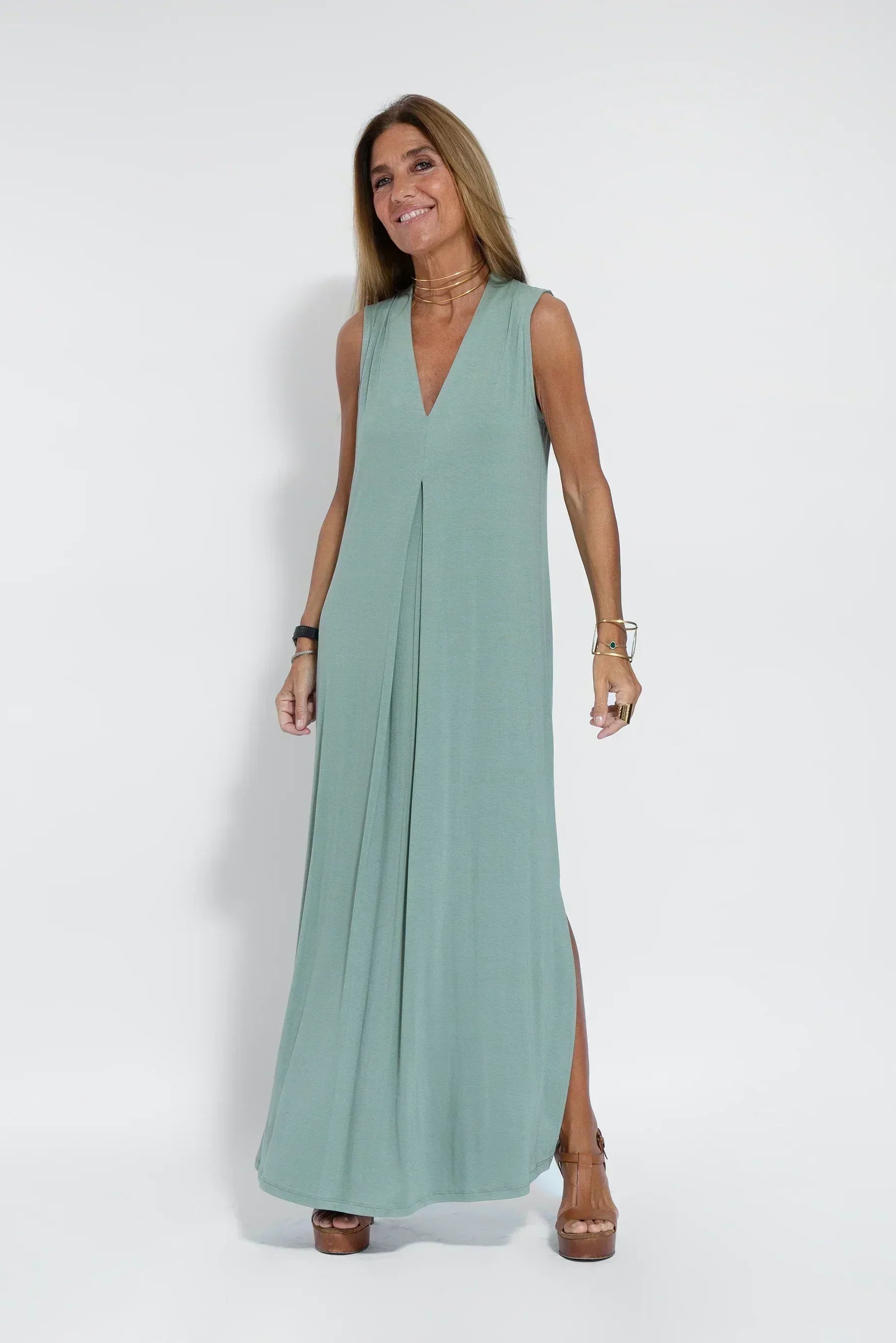 Vestido Esbelto Elevado Margarita con Chal Ocasional