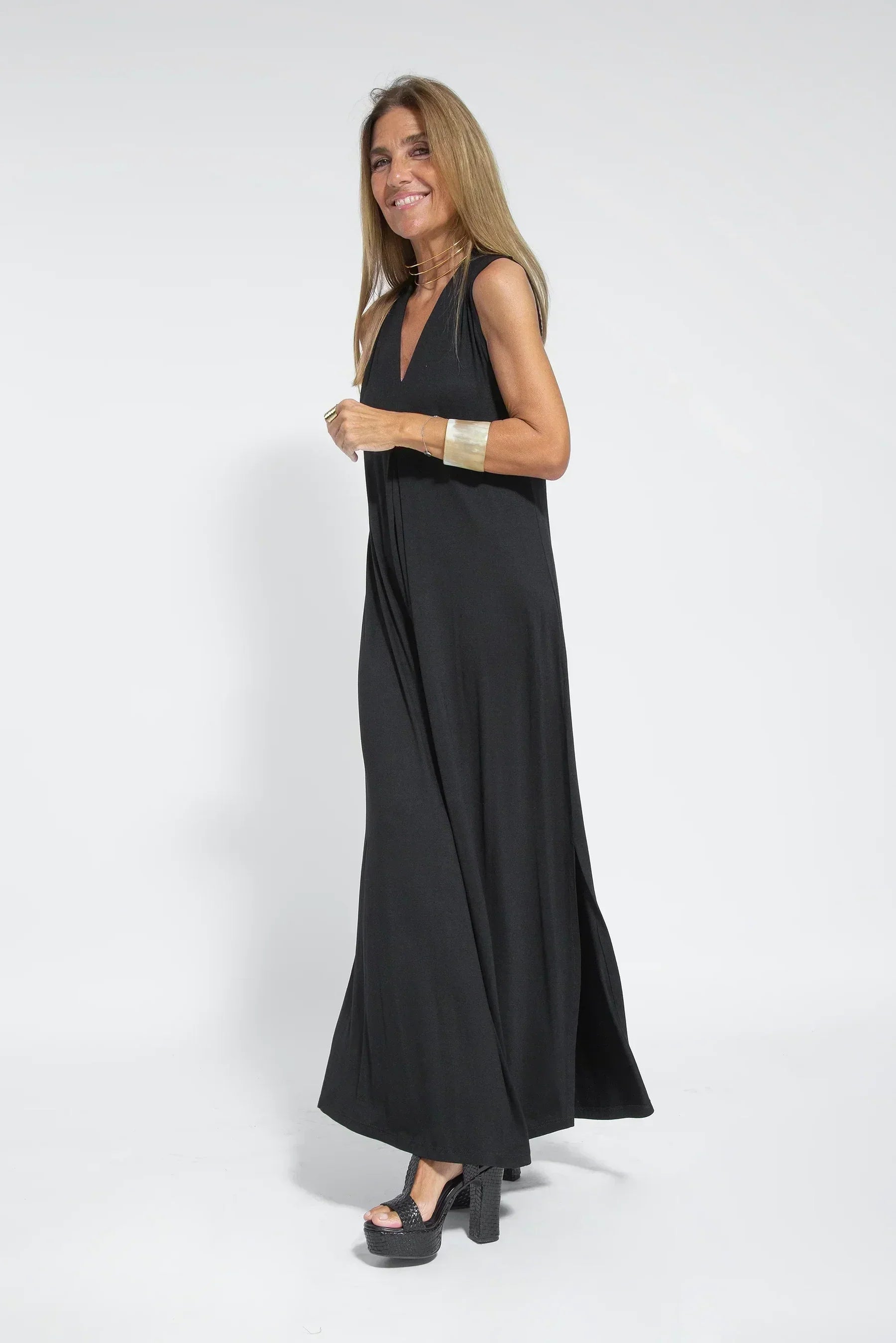 Vestido Esbelto Elevado Margarita con Chal Ocasional