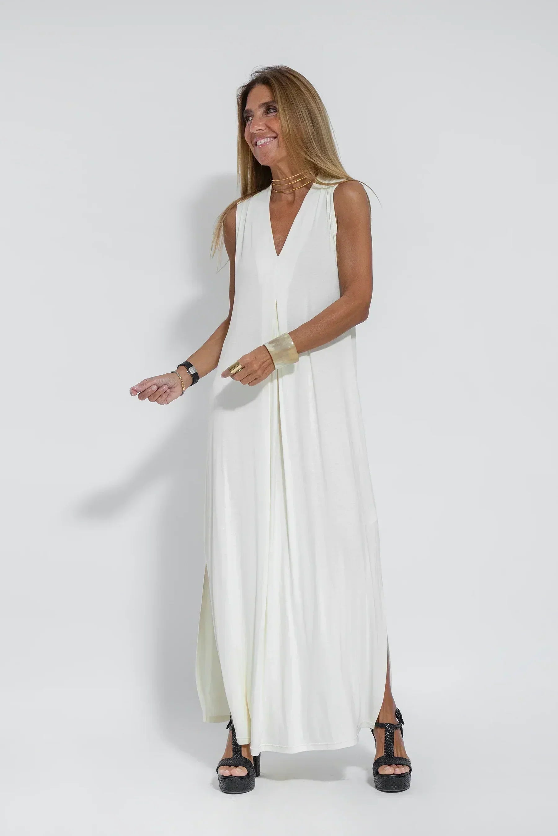 Vestido Esbelto Elevado Margarita con Chal Ocasional